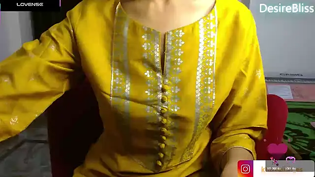 Snapshot of DesireBliss chatting on December 16, 2025, 9:30 pm DesireBliss online show from December 16, 2025, 9:30 pm