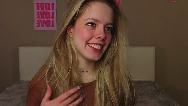 TiffinyMergist online show from February 6, 2026, 6:04 pm