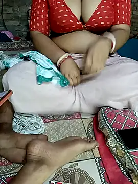 Pinkcolour online show from April 9, 2026, 6:03 pm