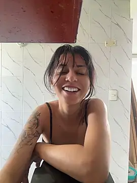 Tamara Aluna  online show from June 25, 2026, 4:01 pm