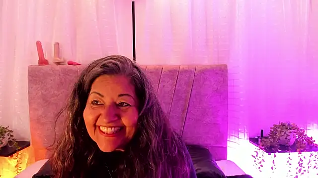 Victoriaa Anderson online show from May 26, 2026, 7:56 pm