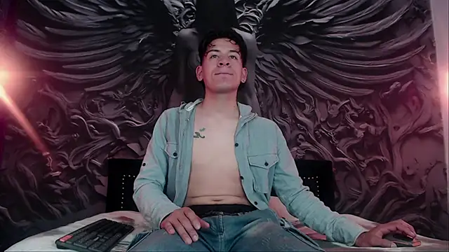 Noa11  online show from November 10, 2025, 2:11 pm