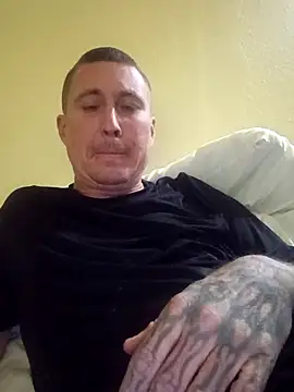 RoughIntentions4U online show from November 11, 2025, 12:05 am