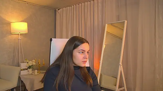 Snapshot of FrancescaCavaliere chatting on November 21, 2025, 9:30 am FrancescaCavaliere online show from November 21, 2025, 9:30 am