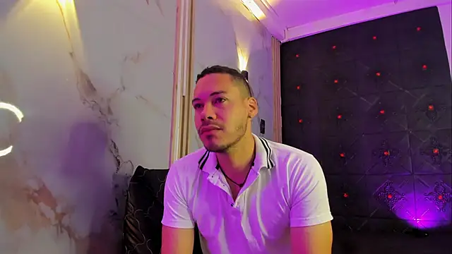 Aron and molly online show from January 15, 2026, 12:08 pm