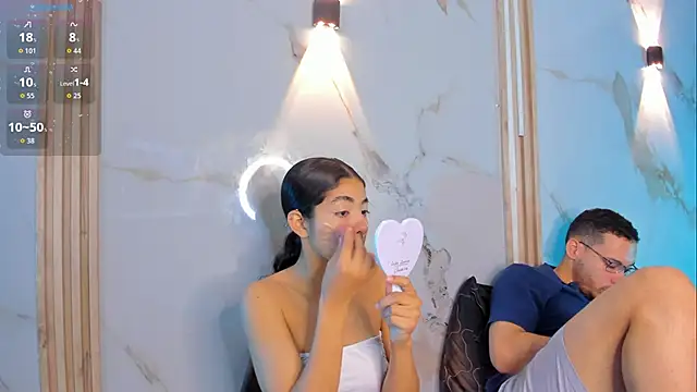 Aron and molly online show from December 1, 2025, 12:17 pm