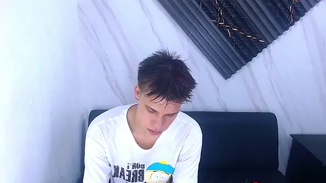 Liam York  online show from March 5, 2026, 8:49 pm