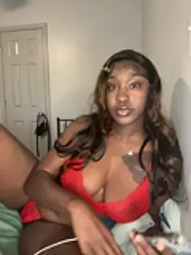 Snapshot of ToyaThick chatting on May 21, 2026, 8:39 pm ToyaThick online show from May 21, 2026, 8:39 pm