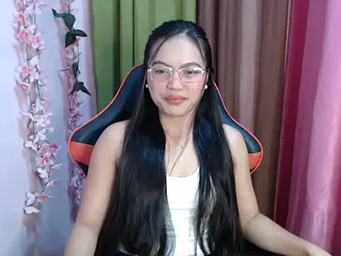 Snapshot of Pinaysel_beauty26 chatting on February 10, 2026, 2:16 pm Pinaysel beauty26 online show from February 10, 2026, 2:16 pm