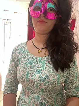 Red Queen 11 online show from November 30, 2025, 9:10 am