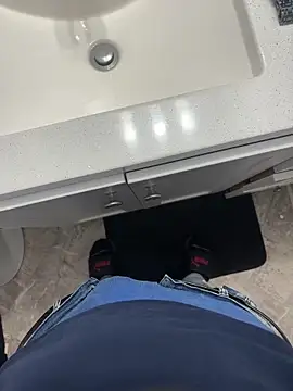 Mr Sirthedom online show from November 26, 2025, 9:09 am