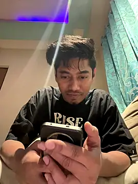 RonnySlim online show from November 11, 2025, 10:04 pm