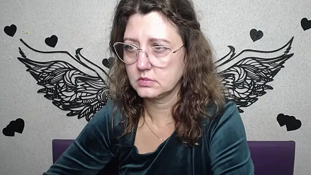 RoseHille online show from November 27, 2025, 3:34 pm