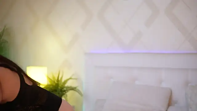 JadeHasy online show from December 19, 2025, 8:44 pm