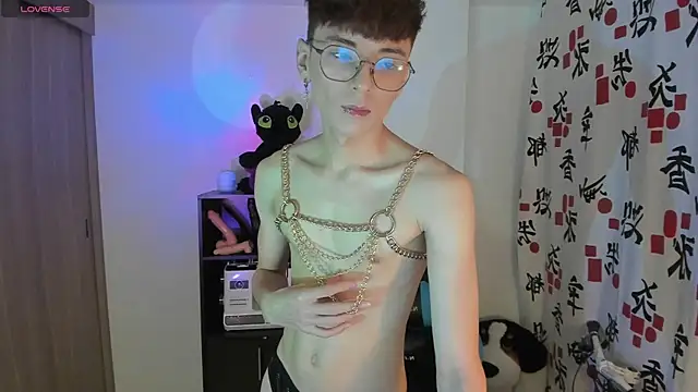 RYO BLEU  online show from April 8, 2026, 4:47 am