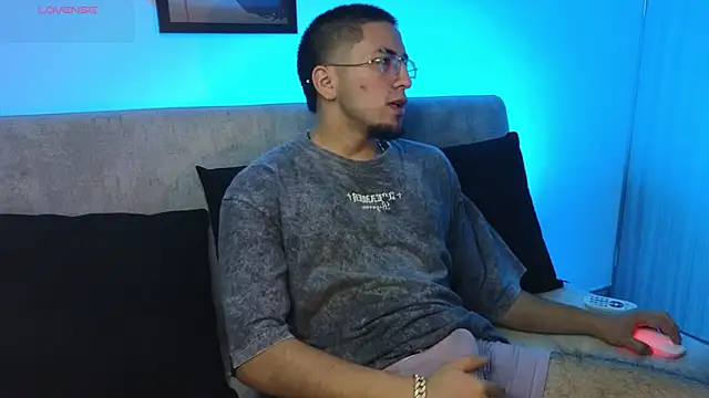 AresMassimoX online show from March 3, 2026, 3:19 pm