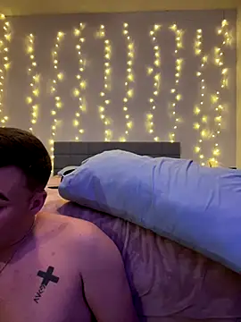 Aiv03atx online show from November 11, 2025, 2:06 am