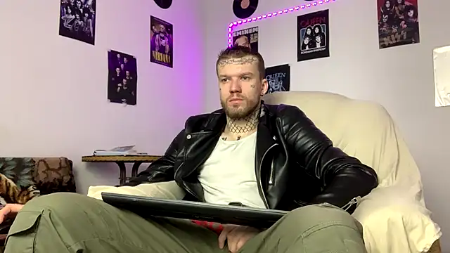 Huntall77 online show from March 2, 2026, 4:24 am