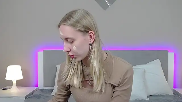 RachaelCute online show from February 27, 2026, 1:22 pm