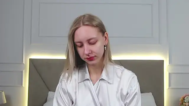 RachaelCute online show from February 4, 2026, 10:21 am