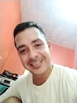 Snapshot of Damian-liam chatting on November 10, 2025, 6:29 am Damian-liam online show from November 10, 2025, 6:29 am