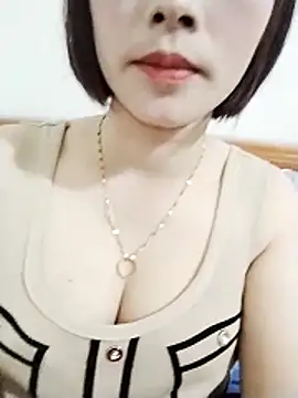 Swan-white123 online show from December 14, 2025, 2:00 pm