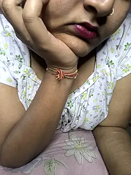 Snapshot of drakezone chatting on February 14, 2026, 10:15 am drakezone online show from February 14, 2026, 10:15 am