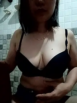 thuy-kieu online show from May 8, 2026, 10:24 pm