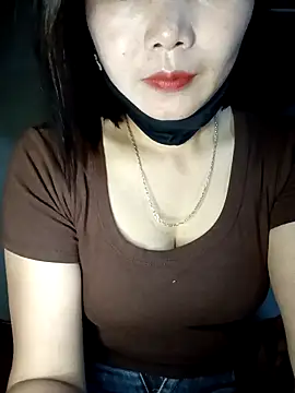 thuy-kieu online show from February 22, 2026, 2:25 am