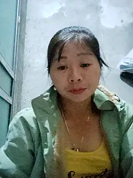 vangkt-cute online show from November 17, 2025, 1:53 am