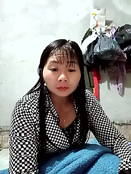 vangkt-cute online show from December 20, 2025, 10:51 am