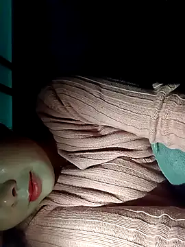 vangkt-cute online show from January 13, 2026, 5:11 am