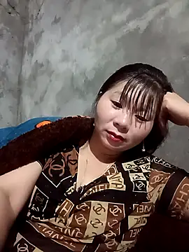 Snapshot of vangkt-cute chatting on February 11, 2026, 4:40 pm vangkt-cute online show from February 11, 2026, 4:40 pm