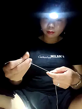 Snapshot of vangkt-cute chatting on March 1, 2026, 7:14 pm vangkt-cute online show from March 1, 2026, 7:14 pm