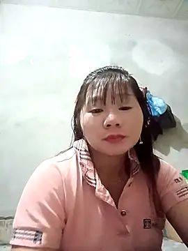 Snapshot of vangkt-cute chatting on February 7, 2026, 9:12 pm vangkt-cute online show from February 7, 2026, 9:12 pm