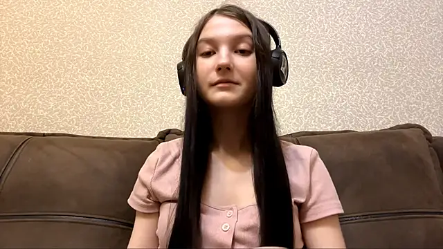 AurorAurora online show from November 27, 2025, 8:59 am