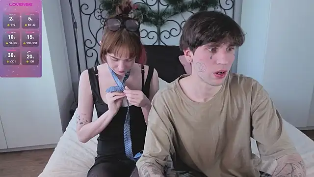 Snapshot of Danny_loves_Mary chatting on January 17, 2026, 8:18 am Danny loves Mary online show from January 17, 2026, 8:18 am