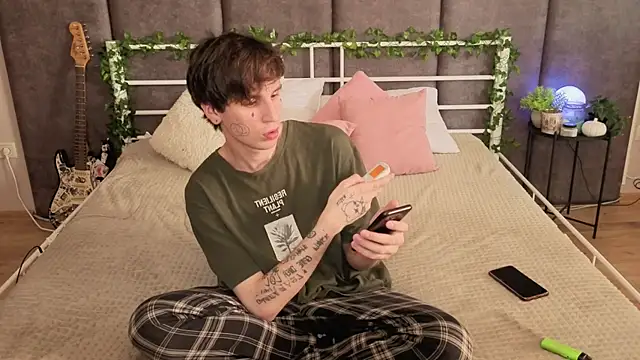 Danny loves Mary online show from June 25, 2026, 7:02 am