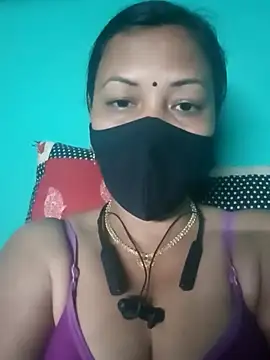 Snapshot of Hot__girls001 chatting on November 26, 2025, 6:08 pm Hot girls001 online show from November 26, 2025, 6:08 pm