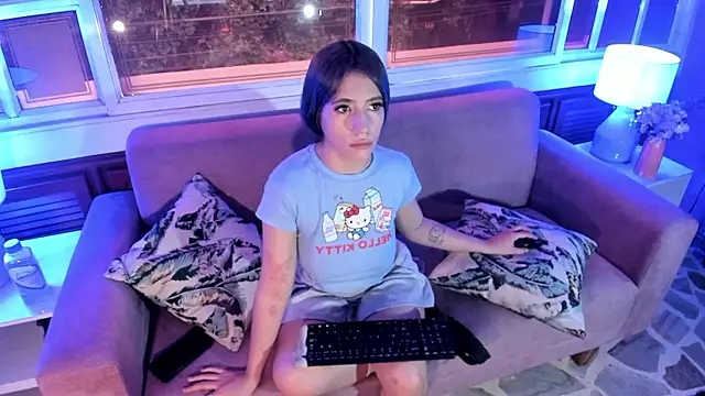 ReiAyanamy online show from January 14, 2026, 7:50 pm