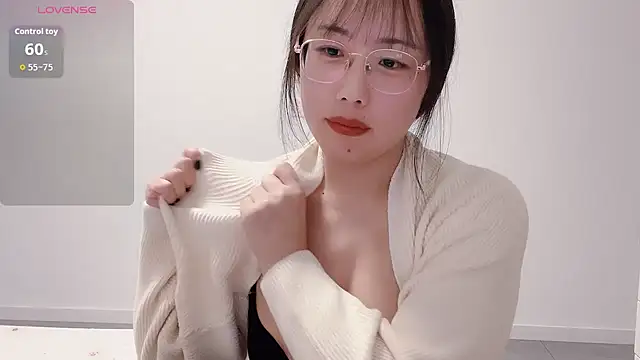 Snapshot of suisui322 chatting on January 19, 2026, 12:53 pm suisui322 online show from January 19, 2026, 12:53 pm