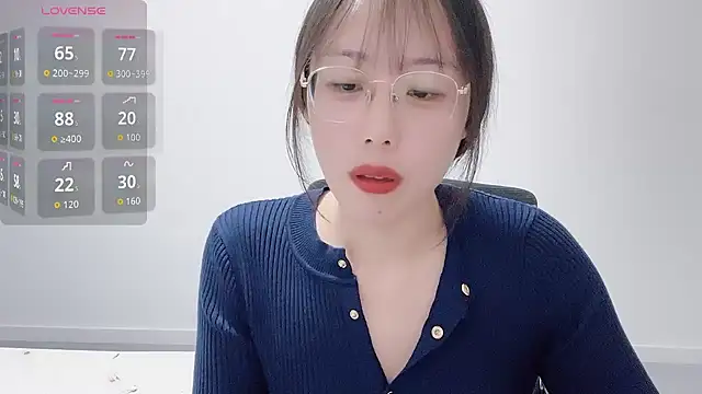 Snapshot of suisui322 chatting on December 18, 2025, 2:21 pm suisui322 online show from December 18, 2025, 2:21 pm