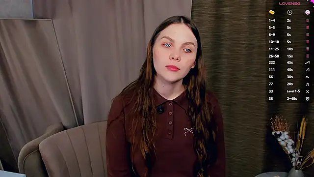 Snapshot of BelvaCaimi chatting on November 12, 2025, 9:46 am BelvaCaimi online show from November 12, 2025, 9:46 am