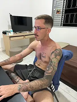 Snapshot of Lucasjandre chatting on November 27, 2025, 11:49 pm Lucasjandre online show from November 27, 2025, 11:49 pm