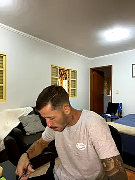 Snapshot of Lucasjandre chatting on December 4, 2025, 9:30 am Lucasjandre online show from December 4, 2025, 9:30 am