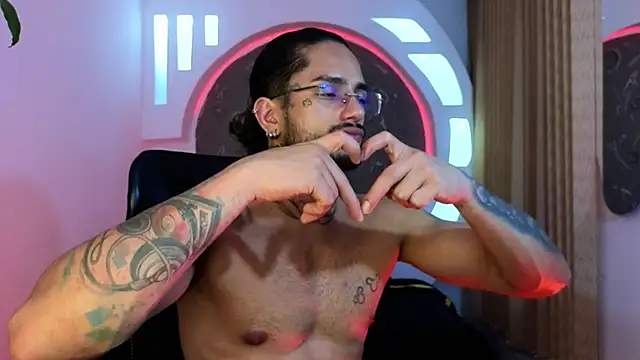 Alanrodgers online show from December 17, 2025, 5:23 am