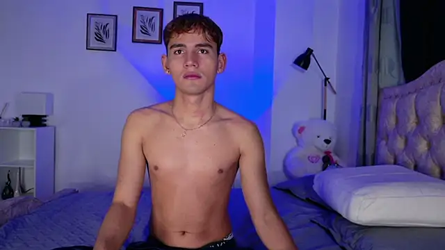 estebanperez 26 online show from March 31, 2026, 10:50 am