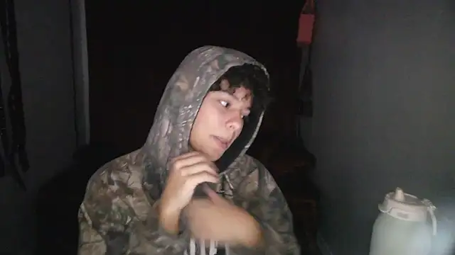 Snapshot of PrettyLittleProblem chatting on November 13, 2025, 12:31 pm PrettyLittleProblem online show from November 13, 2025, 12:31 pm