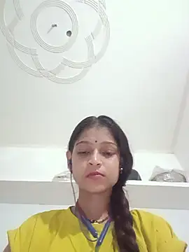 Mohnicute online show from July 9, 2026, 5:34 pm