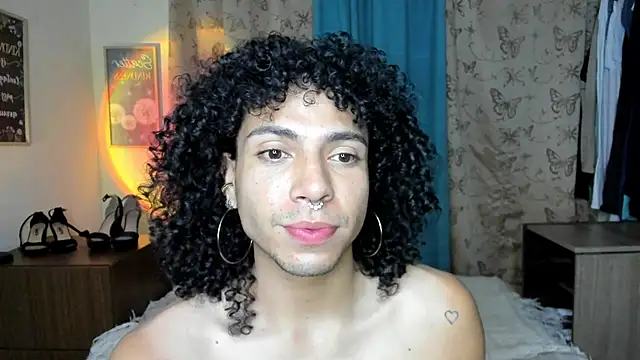 Snapshot of Angel_White25 chatting on March 19, 2026, 2:44 am Angel White25 online show from March 19, 2026, 2:44 am